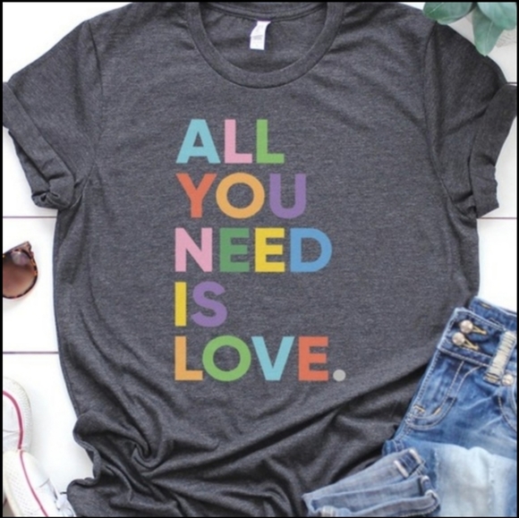 GO TO NEW LISTING MEDIUM SOLD OUT Beatles Retro Tee Happiness Love Rainbow NEW - Picture 9 of 9
